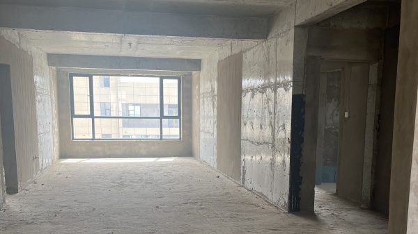 锦天国际楼房出售  南北通透