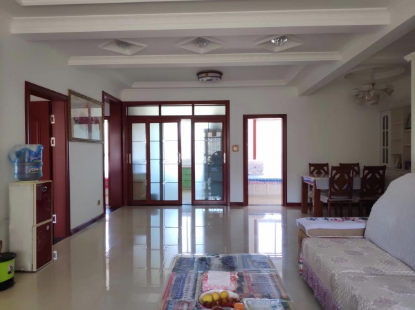 诚售吴起县杨青川口凯泽小区精装楼房一套