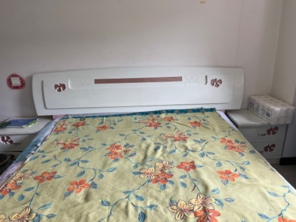 旧床，便宜出。